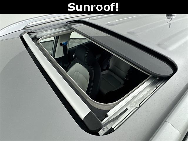 Photo of 2025 Shimmering Silver Hyundai VENUE