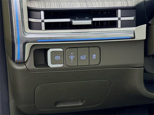 Photo of 2025 Ecotronic Gray Hyundai SANTA FE HEV
