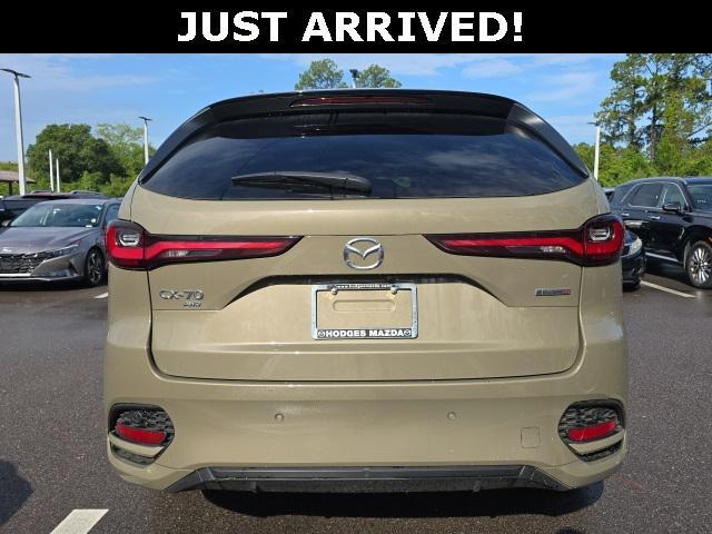 Photo of 2025 Zircon Sand Metallic Mazda CX-70