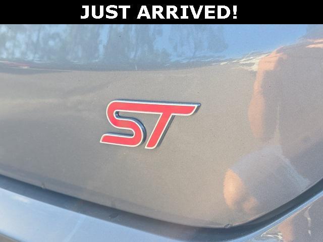 Photo of 2022 Carbonized Gray Metallic Ford Edge