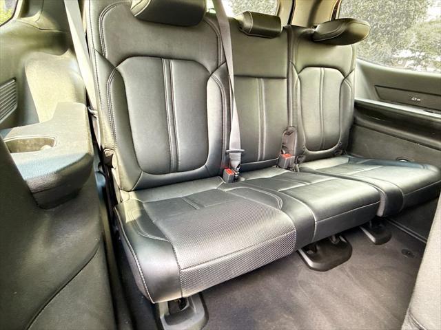 Photo of 2024 River Rock Jeep Wagoneer