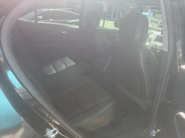 Photo of 2020 Mosaic Black Metallic Chevrolet Equinox