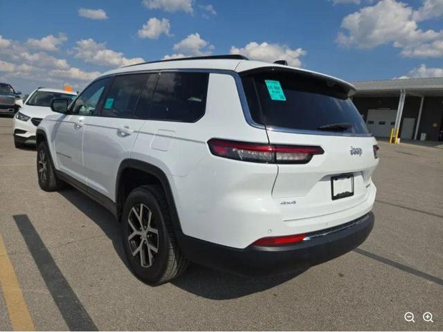 Photo of 2024 Bright White Clearcoat Jeep Grand Cherokee L
