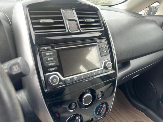 Photo of 2015 Aspen White Pearl Nissan Versa Note