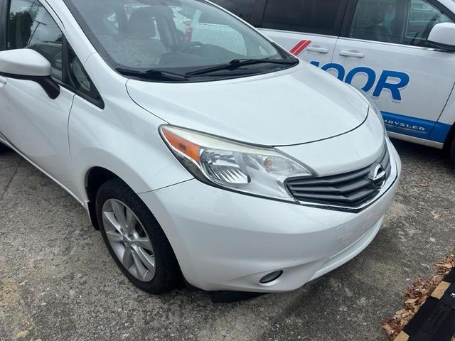 Photo of 2015 Aspen White Pearl Nissan Versa Note