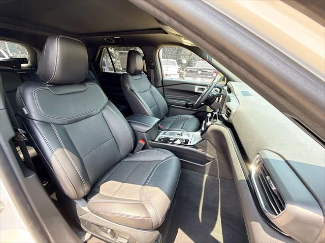 Photo of 2022 Star White Metallic Tri-Coat Ford Explorer
