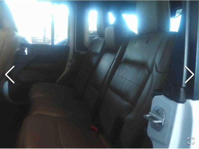 Photo of 2023 Bright White Clearcoat Jeep Wrangler