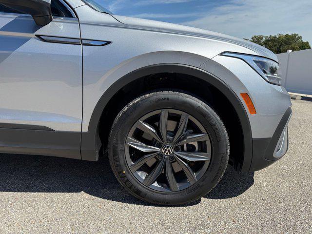 Photo of 2023 Pyrite Silver Metallic Volkswagen Tiguan