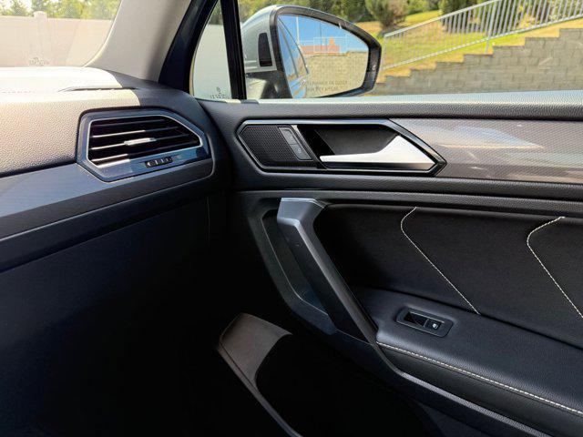Photo of 2023 Pyrite Silver Metallic Volkswagen Tiguan
