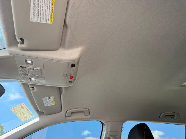 Photo of 2023 Pyrite Silver Metallic Volkswagen Tiguan