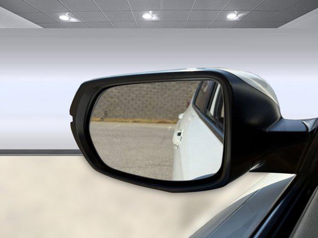 Photo of 2018 White Diamond Pearl Honda CR-V