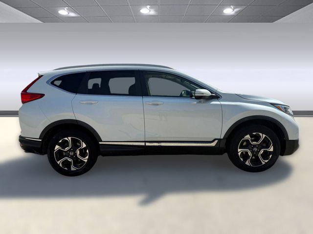 Photo of 2018 White Diamond Pearl Honda CR-V