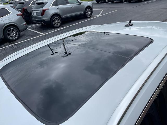 Photo of 2024 Arkona White Audi Q3