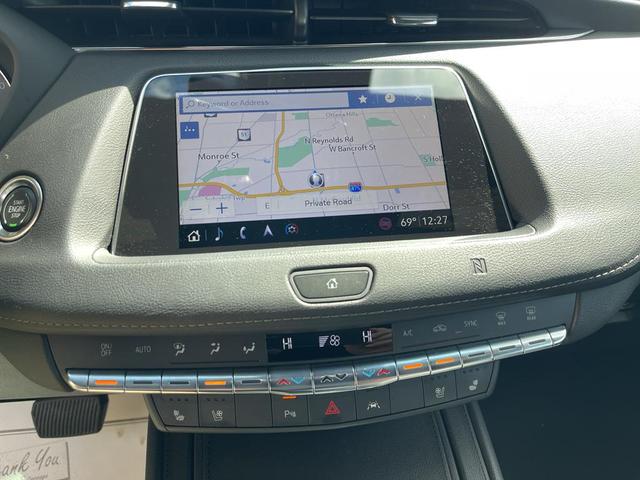 Photo of 2019 Crystal White Tri-Coat Cadillac XT4