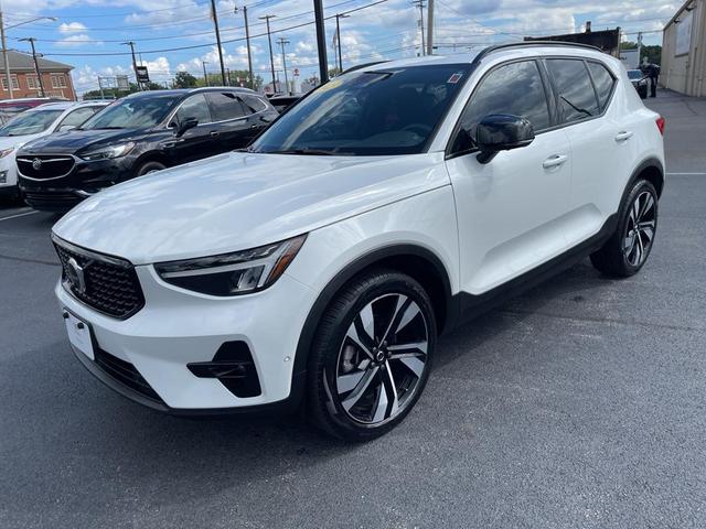 2023 Volvo XC40