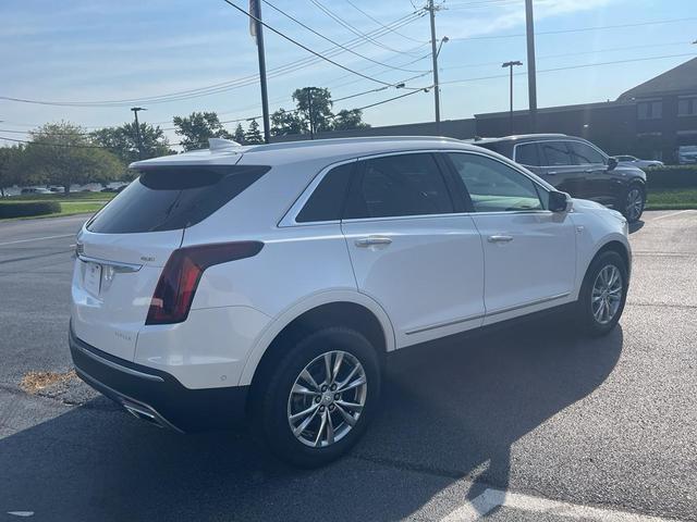 Photo of 2023 Crystal White Tri-Coat Cadillac XT5