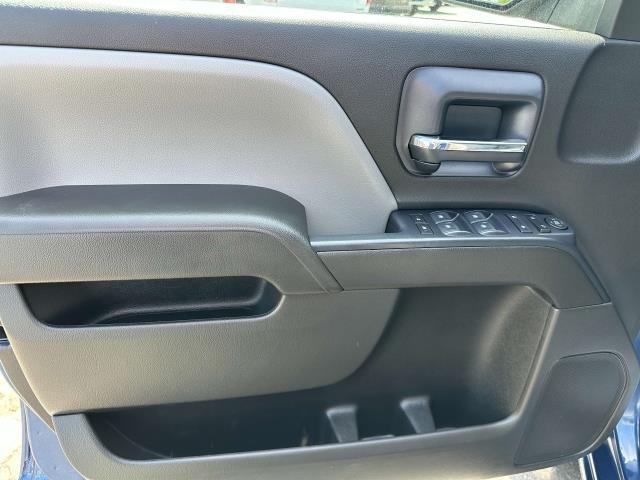 Photo of 2018 Deep Ocean Blue Metallic Chevrolet Silverado 1500