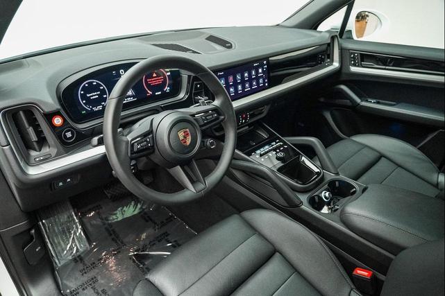 Photo of 2025 White Porsche Cayenne