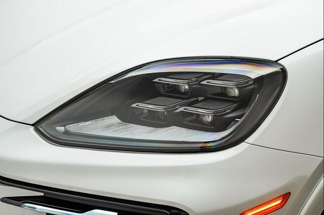 Photo of 2025 White Porsche Cayenne