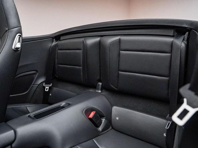 Photo of 2016 Black Porsche 911