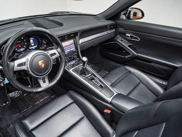 Photo of 2016 Black Porsche 911