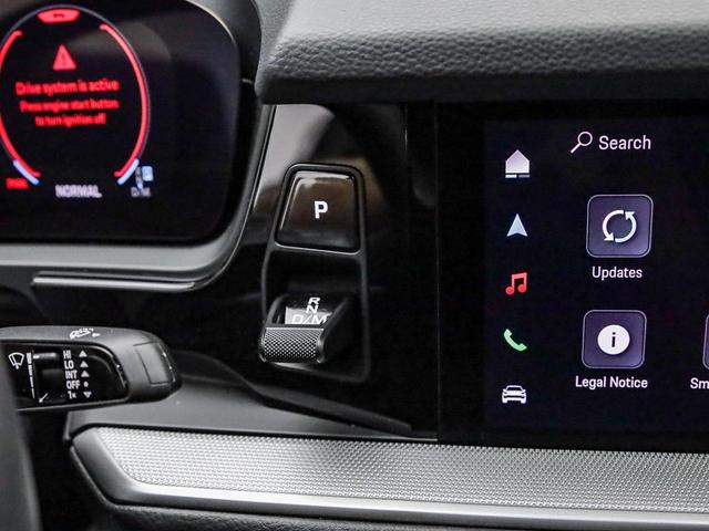 Photo of 2025 White Porsche Cayenne