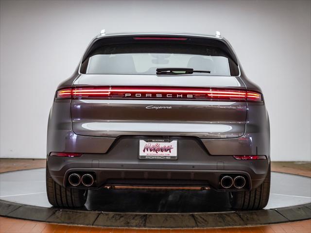 Photo of 2025 Quartzite Porsche Cayenne E-Hybrid