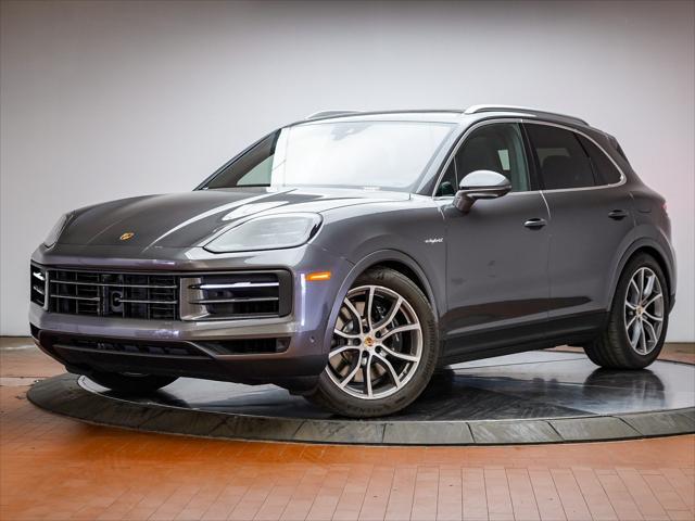 Photo of 2025 Quartzite Porsche Cayenne E-Hybrid