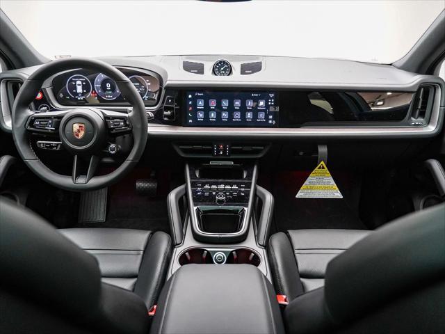 Photo of 2025 Quartzite Porsche Cayenne E-Hybrid