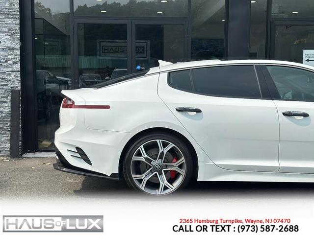 Photo of 2021 Snow White Pearl Kia Stinger