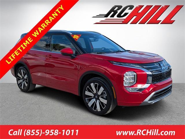Photo of 2025 Red Diamond With Black Roof Mitsubishi Outlander