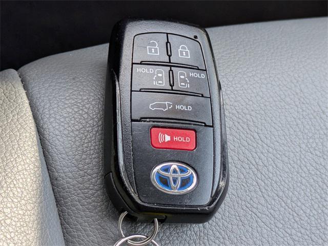 Photo of 2023 Predawn Gray Mica Toyota Sienna