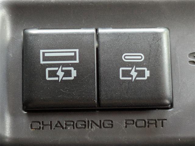 Photo of 2023 Predawn Gray Mica Toyota Sienna