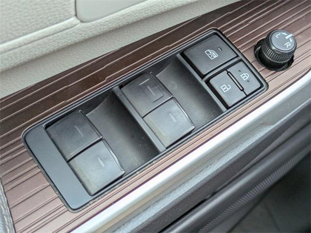 Photo of 2023 Predawn Gray Mica Toyota Sienna