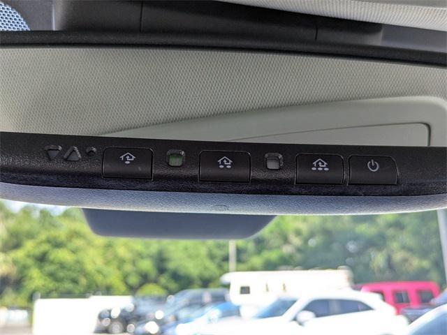 Photo of 2023 Predawn Gray Mica Toyota Sienna
