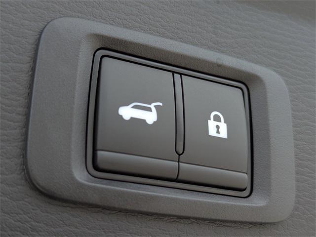 Photo of 2025 Moonstone Gray Metallic W/ Black Roof Mitsubishi Outlander