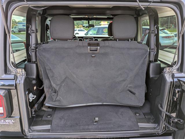 Photo of 2020 Black Clearcoat Jeep Wrangler