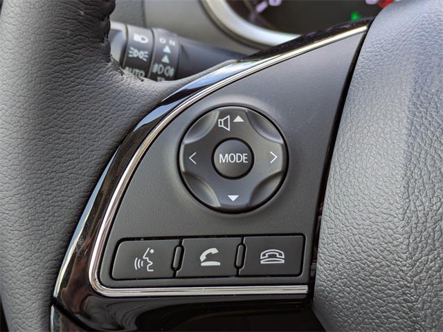 Photo of 2025 White Diamond Mitsubishi Eclipse Cross