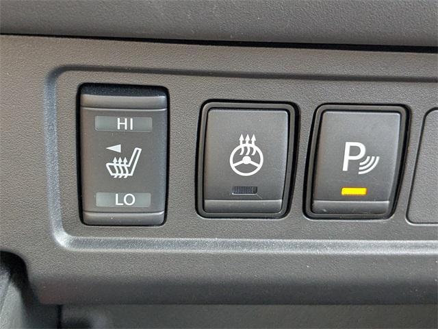 Photo of 2023 Boulder Gray Pearl Nissan Frontier