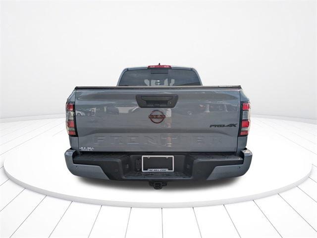 Photo of 2023 Boulder Gray Pearl Nissan Frontier