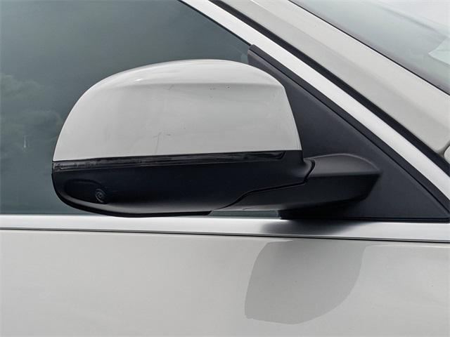 Photo of 2023 White BMW X7