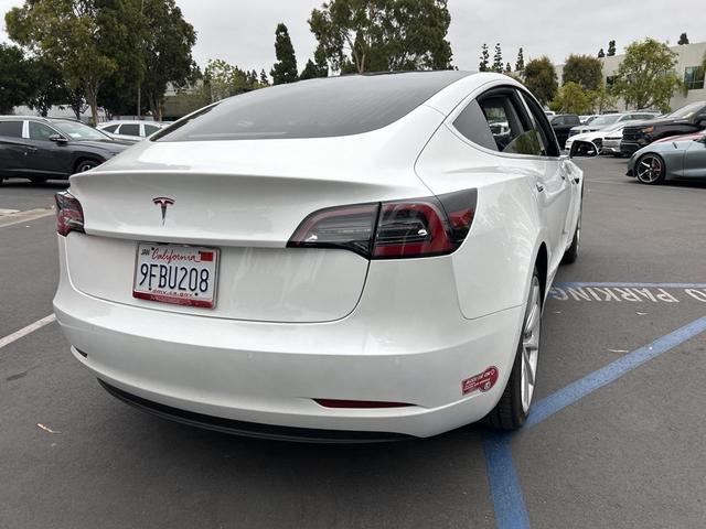 Photo of 2020 Pearl White Multi-Coat Tesla Model 3