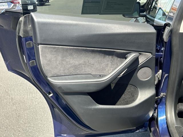 Photo of 2023 Deep Blue Metallic Tesla Model Y