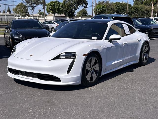 Photo of 2022 White Porsche Taycan