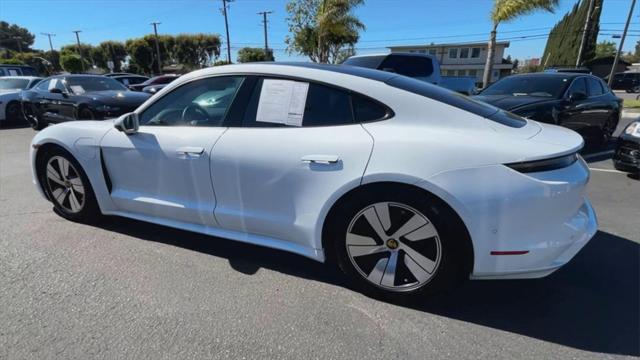 Photo of 2022 White Porsche Taycan