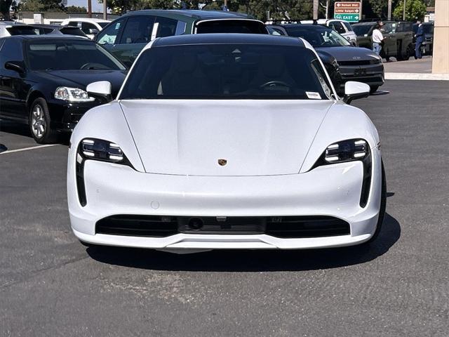 Photo of 2022 White Porsche Taycan