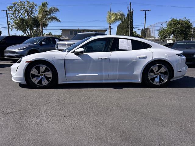 Photo of 2022 White Porsche Taycan
