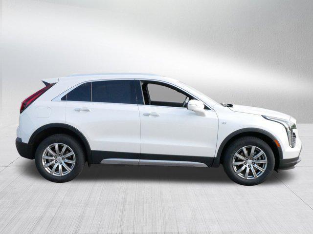 Photo of 2022 Crystal White Tricoat Cadillac XT4