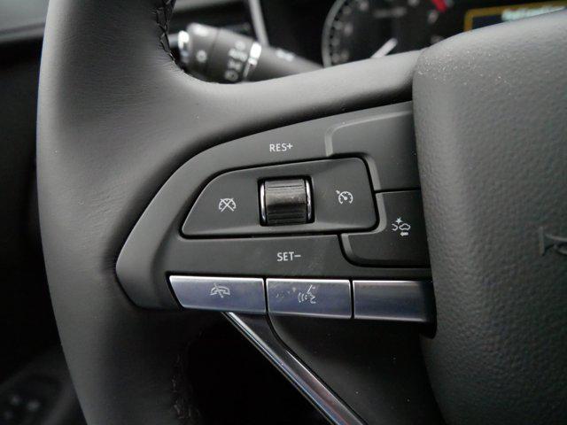 Photo of 2025 Crystal White Tricoat Cadillac XT6