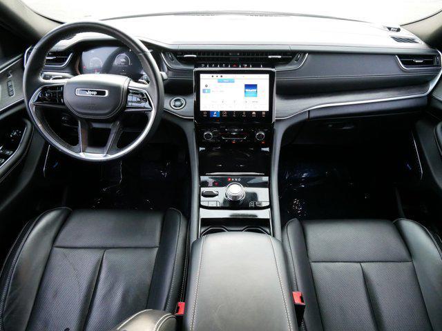 Photo of 2021 Bright White Clearcoat Jeep Grand Cherokee L